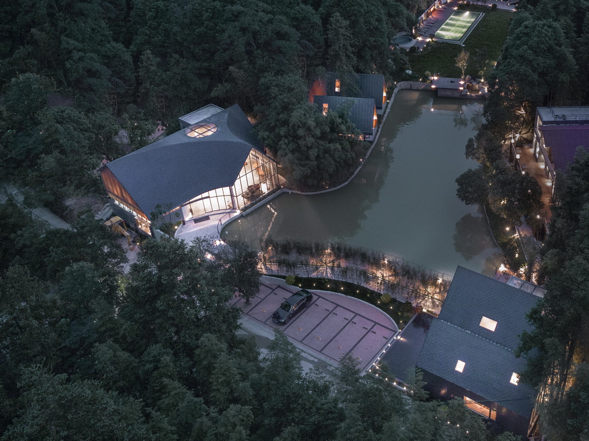 BIM建筑|南昆秘境艺术餐厅 / 城外建筑 BIM建筑|南昆秘境艺术餐厅 / 城外建筑