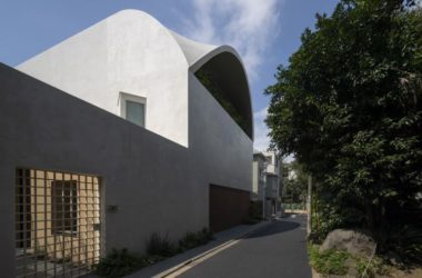 BIM建筑|东京天空洞穴住宅:静谧的自然居所 / IKAWAYA Architects-BIM建筑网