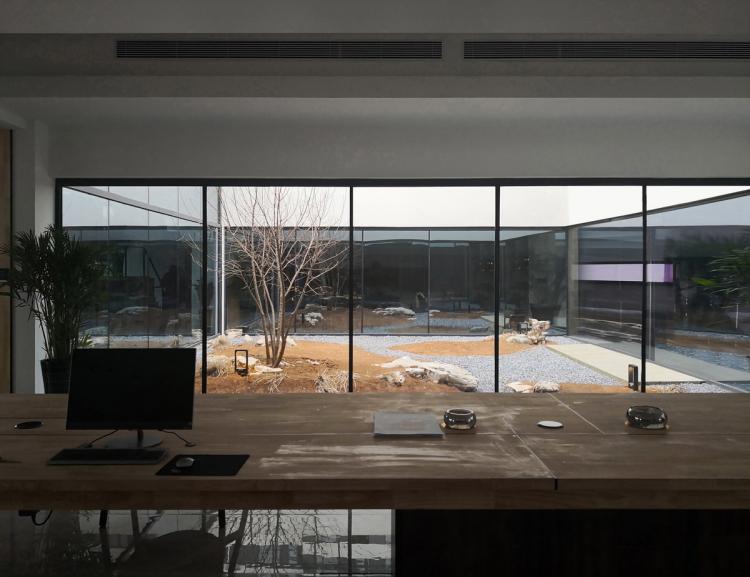 BIM建筑|夹缝中自然生长:中国.葫芦岛德邻堂产业楼设计实践 / DJ+建筑设计事务所 BIM建筑|夹缝中自然生长:中国.葫芦岛德邻堂产业楼设计实践 / DJ+建筑设计事务所