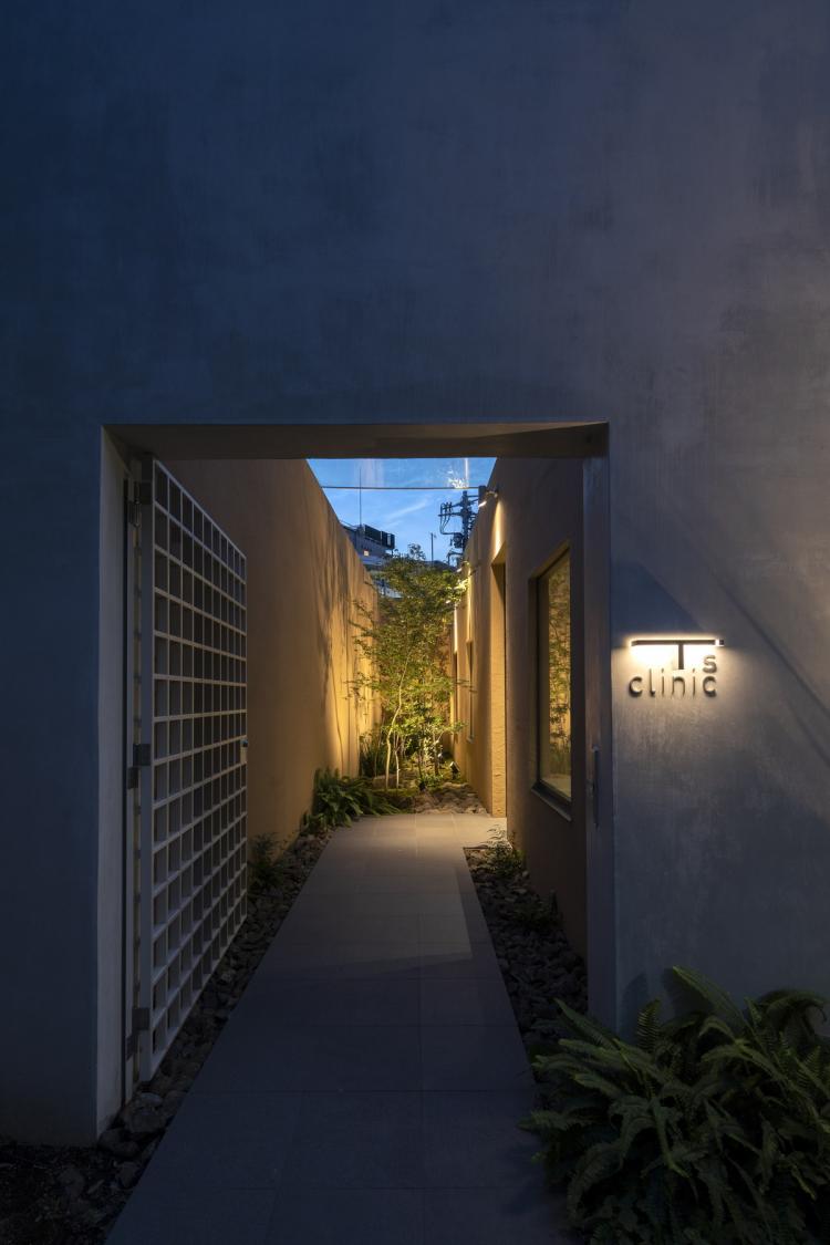 BIM建筑|东京天空洞穴住宅:静谧的自然居所 / IKAWAYA Architects BIM建筑|东京天空洞穴住宅:静谧的自然居所 / IKAWAYA Architects