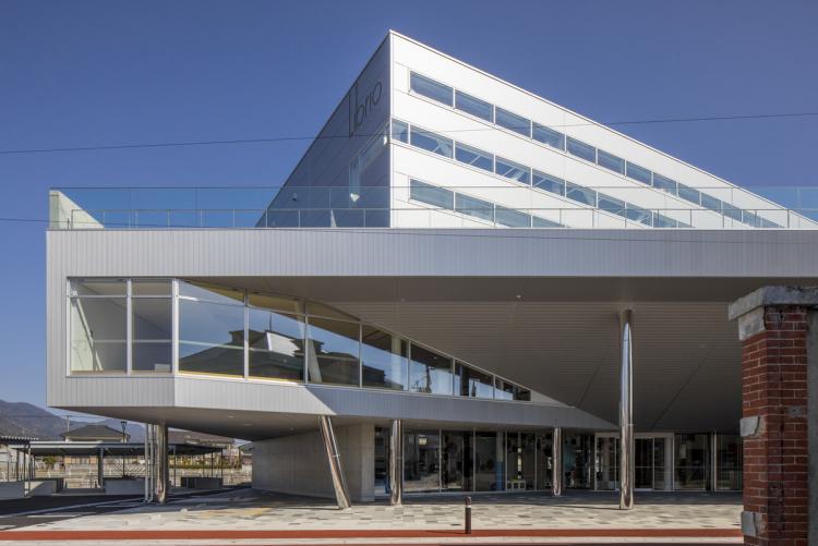 BIM建筑|Librio行桥:扭转与堆叠 / 三上建筑事务所 BIM建筑|Librio行桥:扭转与堆叠 / 三上建筑事务所