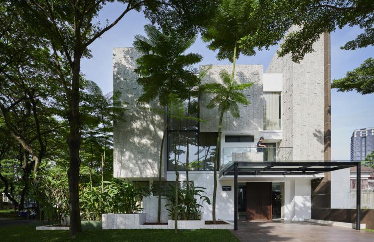 BIM建筑|印尼自然采光实验性住宅 / RAD+ar BIM建筑|印尼自然采光实验性住宅 / RAD+ar
