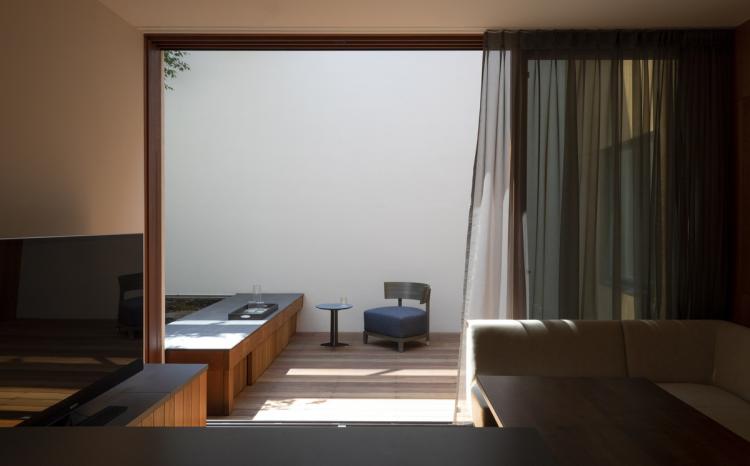 BIM建筑|东京天空洞穴住宅:静谧的自然居所 / IKAWAYA Architects BIM建筑|东京天空洞穴住宅:静谧的自然居所 / IKAWAYA Architects