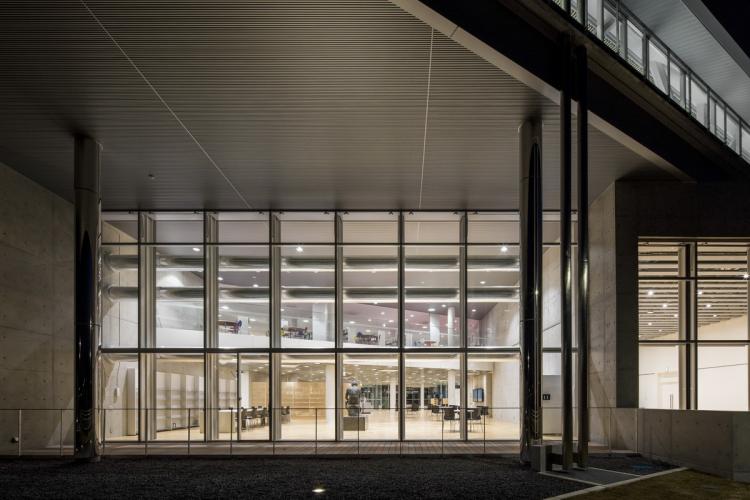 BIM建筑|Librio行桥:扭转与堆叠 / 三上建筑事务所 BIM建筑|Librio行桥:扭转与堆叠 / 三上建筑事务所