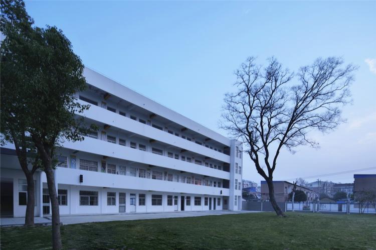 BIM建筑|乡村振兴之乡镇中学改造-全椒县新锐古河中学 / 上海思序建筑规划设计 BIM建筑|乡村振兴之乡镇中学改造-全椒县新锐古河中学 / 上海思序建筑规划设计