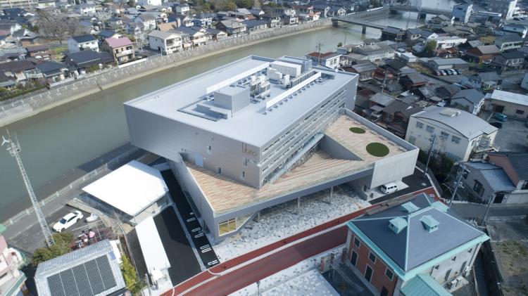 BIM建筑|Librio行桥:扭转与堆叠 / 三上建筑事务所 BIM建筑|Librio行桥:扭转与堆叠 / 三上建筑事务所