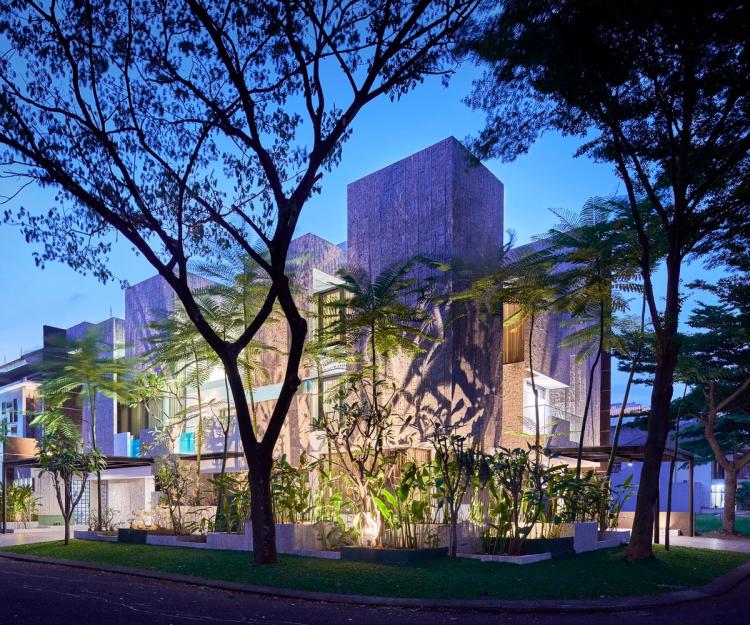 BIM建筑|印尼自然采光实验性住宅 / RAD+ar BIM建筑|印尼自然采光实验性住宅 / RAD+ar