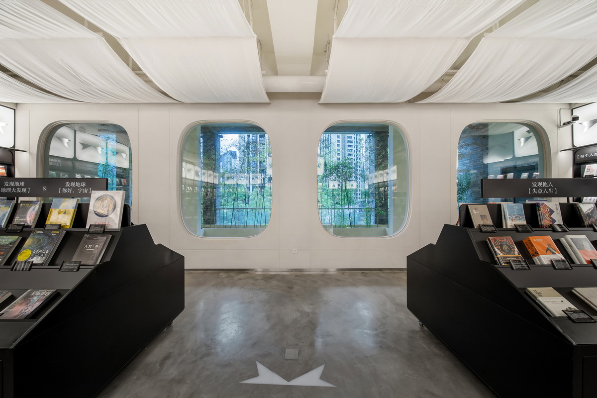 BIM建筑|古腾堡星汉书店:场景空间的营造 / 未韬建筑 BIM建筑|古腾堡星汉书店:场景空间的营造 / 未韬建筑