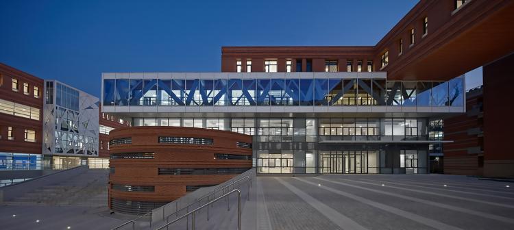 BIM建筑|向内与“内向”——中国农业大学植保楼 / 天津大学设计总院·顾志宏工作室 BIM建筑|向内与“内向”——中国农业大学植保楼 / 天津大学设计总院·顾志宏工作室