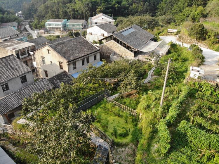 BIM建筑|小岙中通文化驿站:古朴村落中悠然而居 / 众生设计 BIM建筑|小岙中通文化驿站:古朴村落中悠然而居 / 众生设计