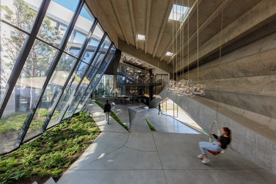 BIM建筑|乔治·赫马拉泽设计折叠混凝土咖啡厂 BIM建筑|乔治·赫马拉泽设计折叠混凝土咖啡厂