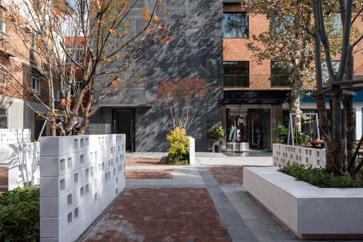 BIM建筑|陕康里:老上海风情创意街区 / COLORFULL 昱景设计 BIM建筑|陕康里:老上海风情创意街区 / COLORFULL 昱景设计