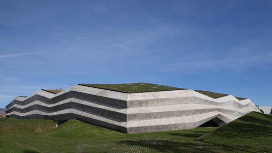 BIM建筑|乔治·赫马拉泽设计折叠混凝土咖啡厂 BIM建筑|乔治·赫马拉泽设计折叠混凝土咖啡厂