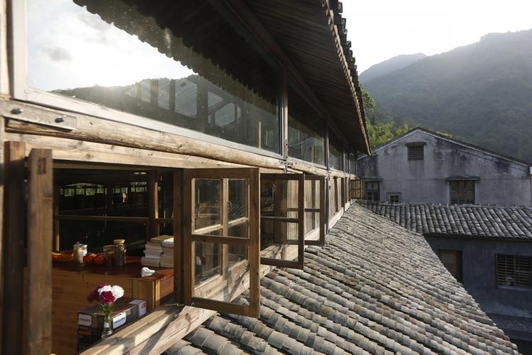 BIM建筑|小岙中通文化驿站:古朴村落中悠然而居 / 众生设计 BIM建筑|小岙中通文化驿站:古朴村落中悠然而居 / 众生设计