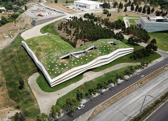 BIM建筑|乔治·赫马拉泽设计折叠混凝土咖啡厂 BIM建筑|乔治·赫马拉泽设计折叠混凝土咖啡厂