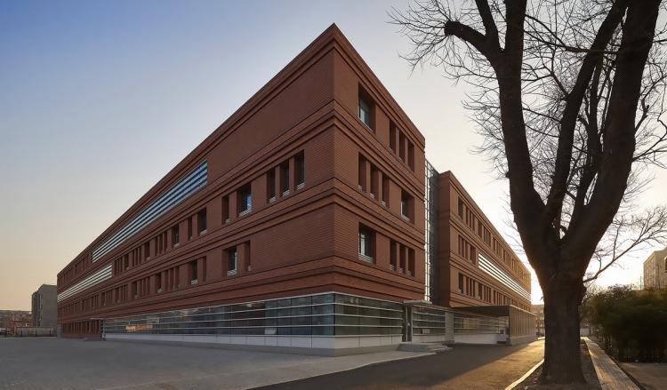BIM建筑|向内与“内向”——中国农业大学植保楼 / 天津大学设计总院·顾志宏工作室 BIM建筑|向内与“内向”——中国农业大学植保楼 / 天津大学设计总院·顾志宏工作室