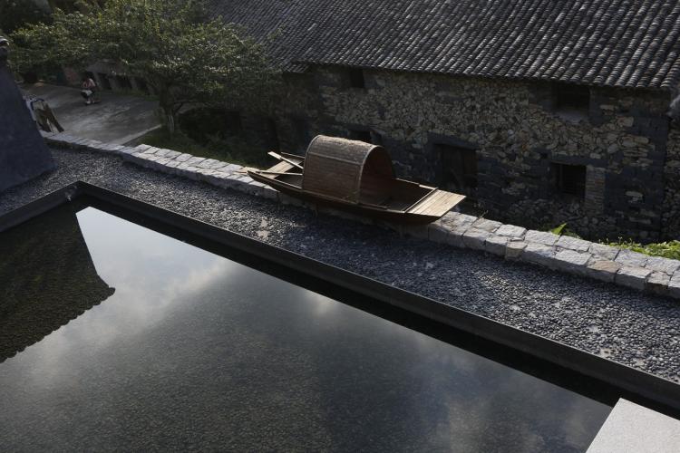 BIM建筑|小岙中通文化驿站:古朴村落中悠然而居 / 众生设计 BIM建筑|小岙中通文化驿站:古朴村落中悠然而居 / 众生设计