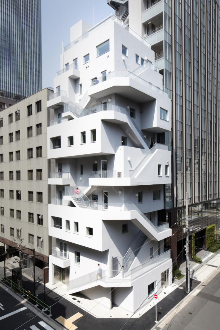BIM建筑|荒川大厦,交叠楼梯以纯“凹造型”的居住办公大厦 / 日建设计 BIM建筑|荒川大厦,交叠楼梯以纯“凹造型”的居住办公大厦 / 日建设计