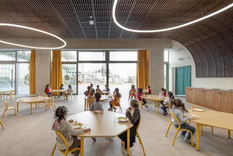 BIM建筑|马赛矿石小学‘Antoine de Ruffi“,雕塑般外表下隐藏温暖小舒适 建筑鉴赏 第30张-BIM建筑网 BIM建筑|马赛矿石小学‘Antoine de Ruffi“,雕塑般外表下隐藏温暖小舒适 建筑鉴赏 第30张
