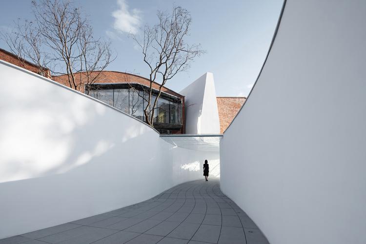 BIM建筑|贵阳轴承厂改造:一次建构城市生活系统的尝试 | XAA建筑事务所詹涛工作室 建筑鉴赏 第7张-BIM建筑网 BIM建筑|贵阳轴承厂改造:一次建构城市生活系统的尝试 | XAA建筑事务所詹涛工作室 建筑鉴赏 第7张