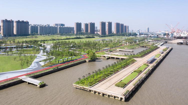 BIM建筑|江阴市滨江公园 中国,江苏 / BAU建筑与城市设计事务所 建筑鉴赏 第13张-BIM建筑网 BIM建筑|江阴市滨江公园 中国,江苏 / BAU建筑与城市设计事务所 建筑鉴赏 第13张