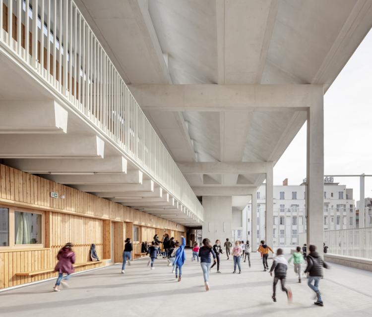 BIM建筑|马赛矿石小学‘Antoine de Ruffi“,雕塑般外表下隐藏温暖小舒适 建筑鉴赏 第24张-BIM建筑网 BIM建筑|马赛矿石小学‘Antoine de Ruffi“,雕塑般外表下隐藏温暖小舒适 建筑鉴赏 第24张