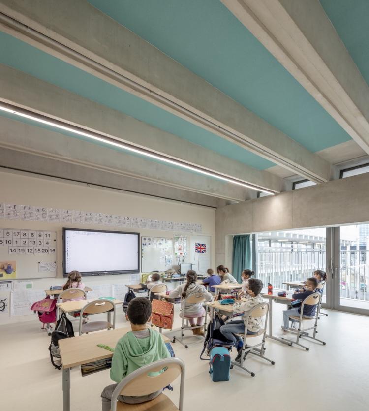 BIM建筑|马赛矿石小学‘Antoine de Ruffi“,雕塑般外表下隐藏温暖小舒适 建筑鉴赏 第32张-BIM建筑网 BIM建筑|马赛矿石小学‘Antoine de Ruffi“,雕塑般外表下隐藏温暖小舒适 建筑鉴赏 第32张