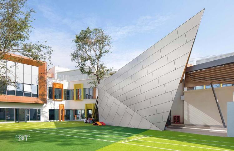 BIM建筑|成都麓湖哈密尔顿小学与幼儿园 / 非寻建筑 建筑鉴赏 第9张-BIM建筑网 BIM建筑|成都麓湖哈密尔顿小学与幼儿园 / 非寻建筑 建筑鉴赏 第9张