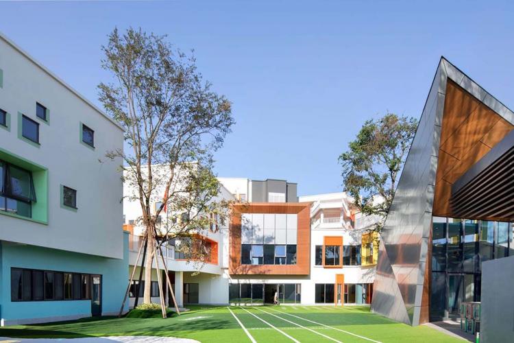 BIM建筑|成都麓湖哈密尔顿小学与幼儿园 / 非寻建筑 建筑鉴赏 第7张-BIM建筑网 BIM建筑|成都麓湖哈密尔顿小学与幼儿园 / 非寻建筑 建筑鉴赏 第7张