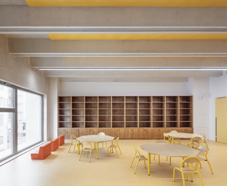 BIM建筑|马赛矿石小学‘Antoine de Ruffi“,雕塑般外表下隐藏温暖小舒适 建筑鉴赏 第6张-BIM建筑网 BIM建筑|马赛矿石小学‘Antoine de Ruffi“,雕塑般外表下隐藏温暖小舒适 建筑鉴赏 第6张