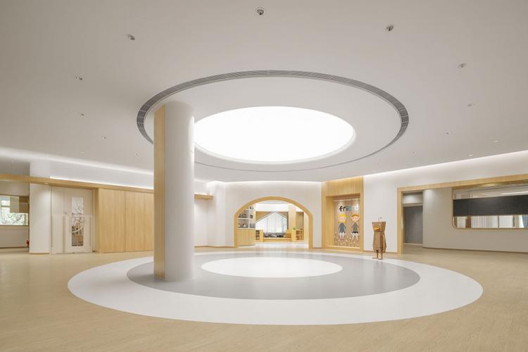 BIM建筑|冠萃国际幼儿园,开放式儿童探索教学空间 / VMDPE圆道设计 建筑鉴赏 第7张-BIM建筑网 BIM建筑|冠萃国际幼儿园,开放式儿童探索教学空间 / VMDPE圆道设计 建筑鉴赏 第7张