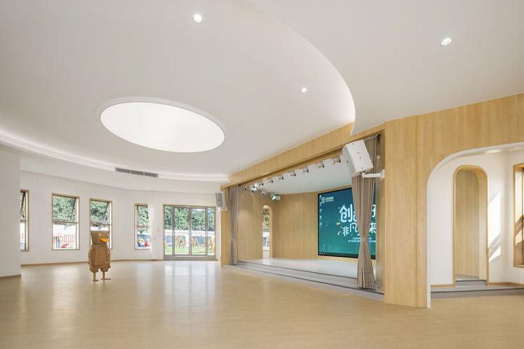 BIM建筑|冠萃国际幼儿园,开放式儿童探索教学空间 / VMDPE圆道设计 建筑鉴赏 第14张-BIM建筑网 BIM建筑|冠萃国际幼儿园,开放式儿童探索教学空间 / VMDPE圆道设计 建筑鉴赏 第14张