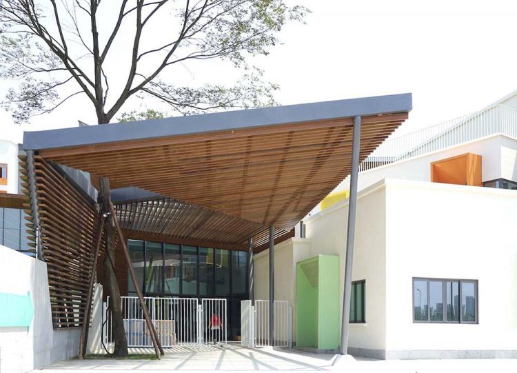 BIM建筑|成都麓湖哈密尔顿小学与幼儿园 / 非寻建筑 建筑鉴赏 第6张-BIM建筑网 BIM建筑|成都麓湖哈密尔顿小学与幼儿园 / 非寻建筑 建筑鉴赏 第6张