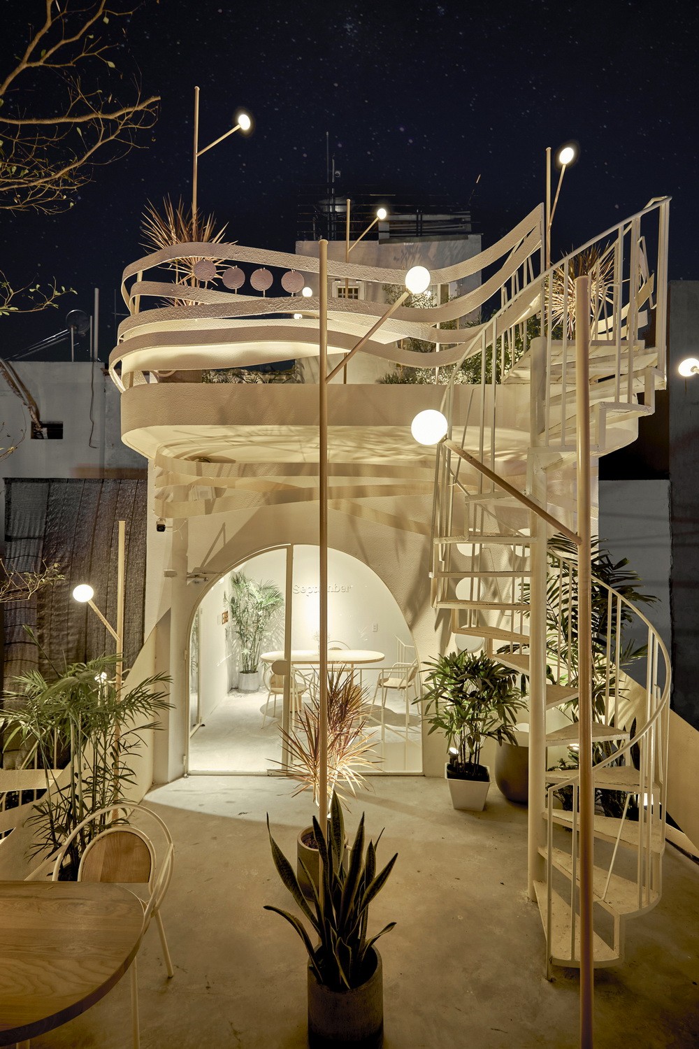 BIM建筑|越南鸟巢咖啡店/ Red5studio+Ben Decor BIM建筑|越南鸟巢咖啡店/ Red5studio+Ben Decor