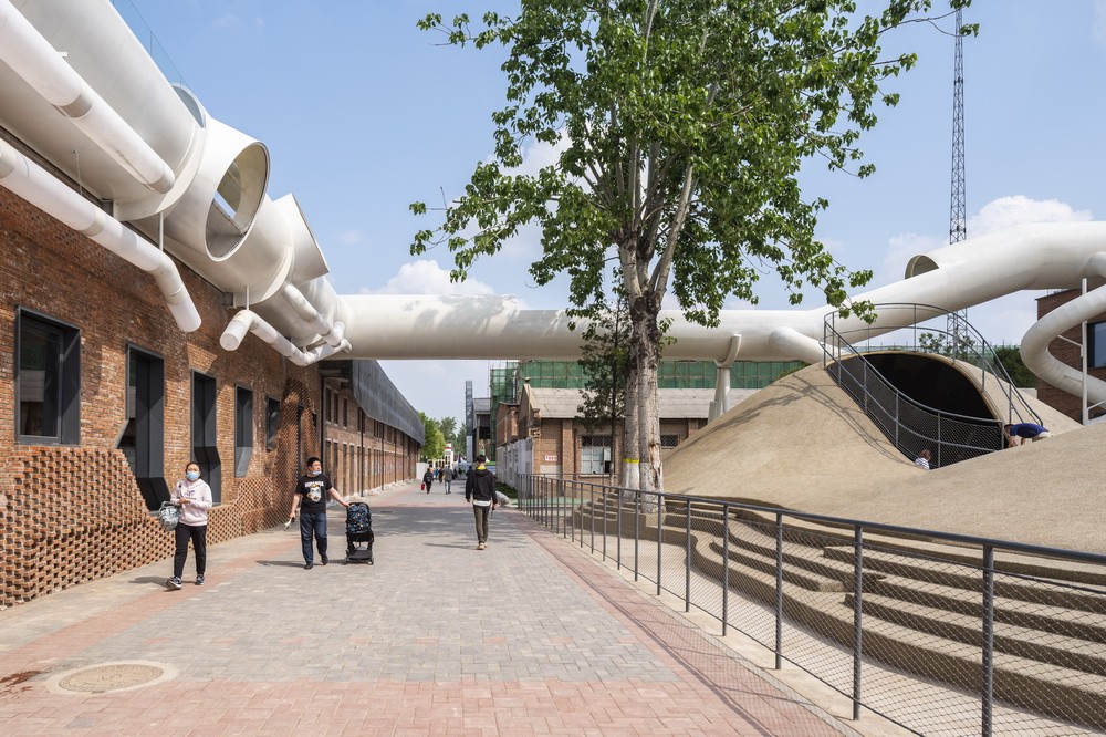 BIM建筑|山丘屋面和管道滑梯:The Playscape儿童成长中心/waa未觉建筑 BIM建筑|山丘屋面和管道滑梯:The Playscape儿童成长中心/waa未觉建筑