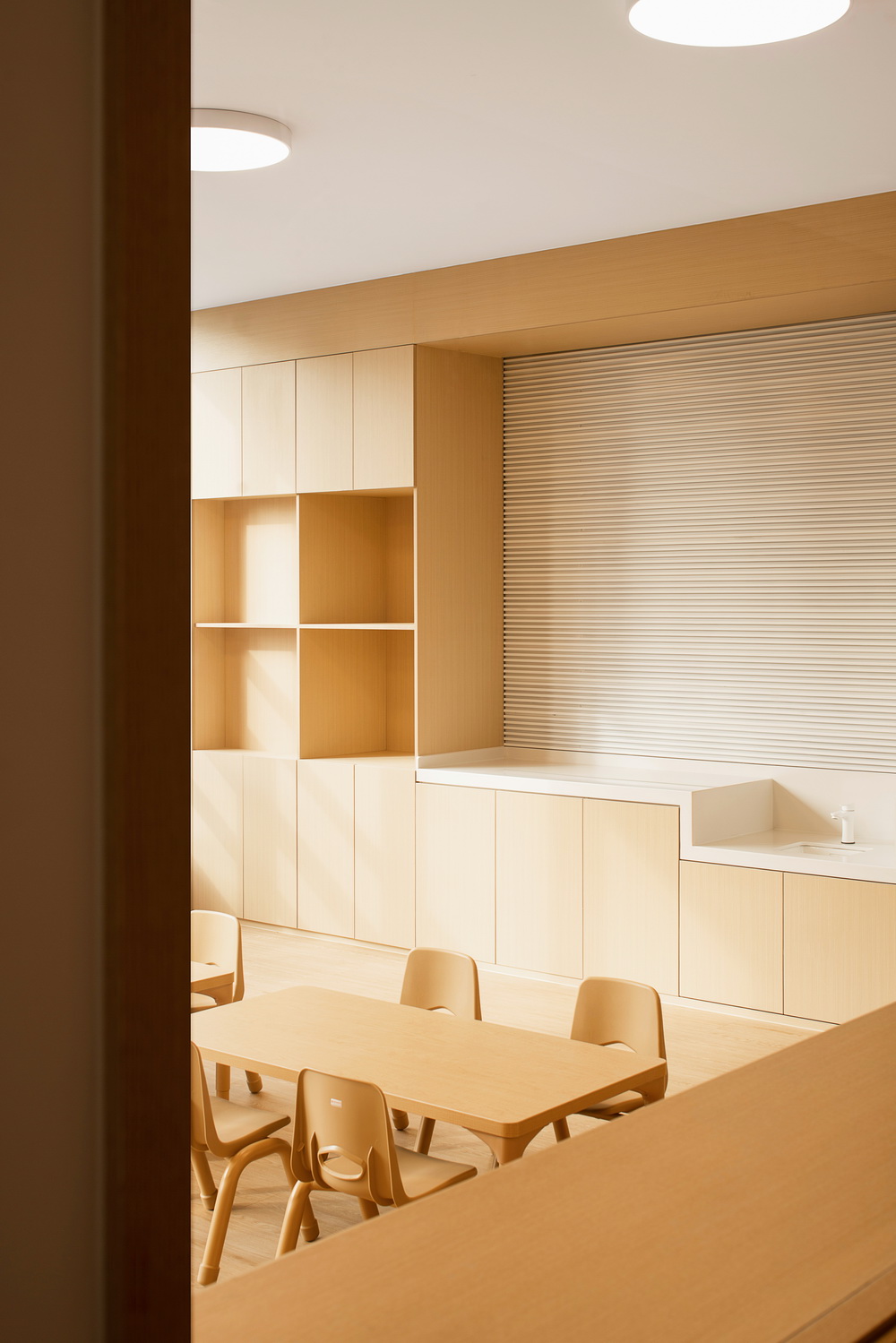 BIM建筑|极具分寸感的幼儿园空间:墨伊教育中心 / TOPOS DESIGN BIM建筑|极具分寸感的幼儿园空间:墨伊教育中心 / TOPOS DESIGN