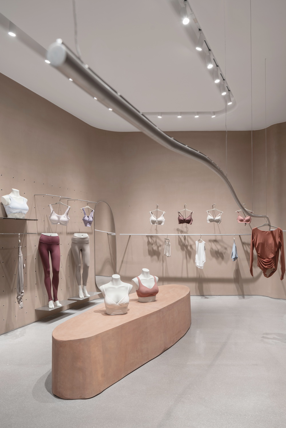 BIM建筑|表达女性之美的室内设计:NEIWAI旗舰店/Studiolite(SLT) BIM建筑|表达女性之美的室内设计:NEIWAI旗舰店/Studiolite(SLT)