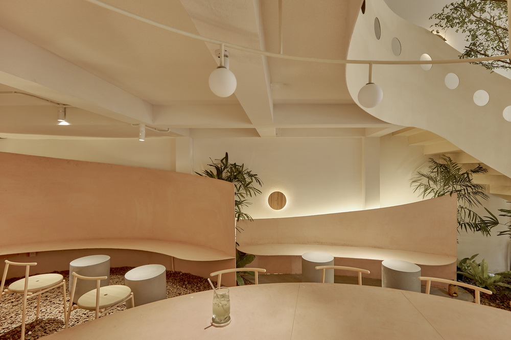 BIM建筑|越南鸟巢咖啡店/ Red5studio+Ben Decor BIM建筑|越南鸟巢咖啡店/ Red5studio+Ben Decor