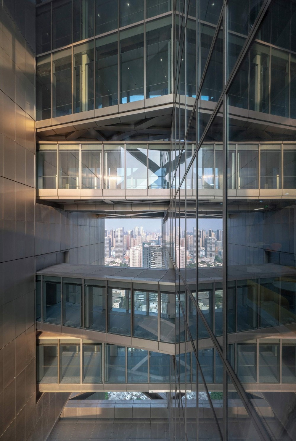 BIM建筑|深圳不对称摩天大楼/Morphosis BIM建筑|深圳不对称摩天大楼/Morphosis