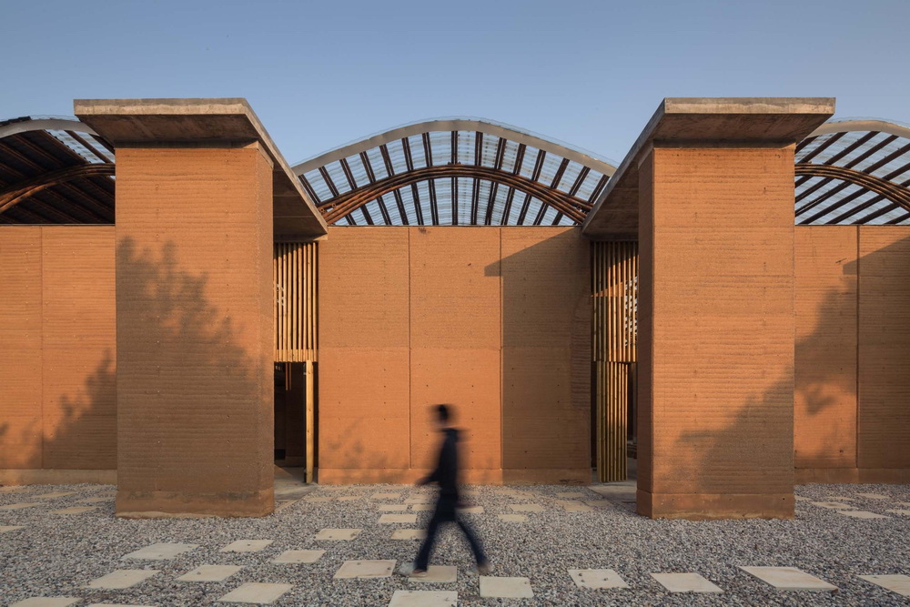 BIM建筑|生土工房(暨云南乡村振兴研究发展中心) / 一专一村 BIM建筑|生土工房(暨云南乡村振兴研究发展中心) / 一专一村