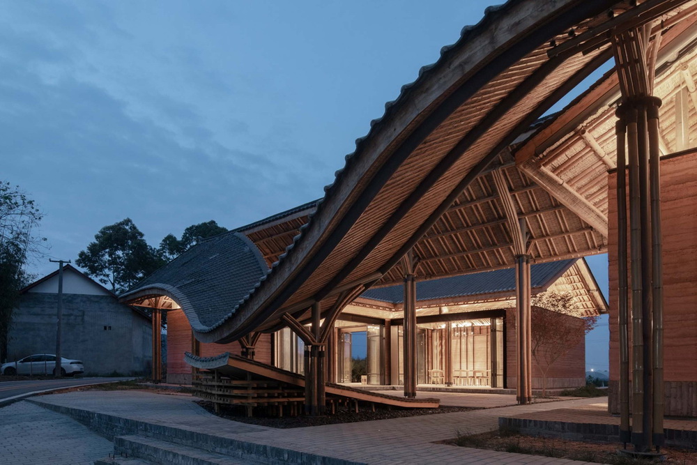 BIM建筑|成都金堂圆觉寺村村民中心 / 在行建筑 BIM建筑|成都金堂圆觉寺村村民中心 / 在行建筑