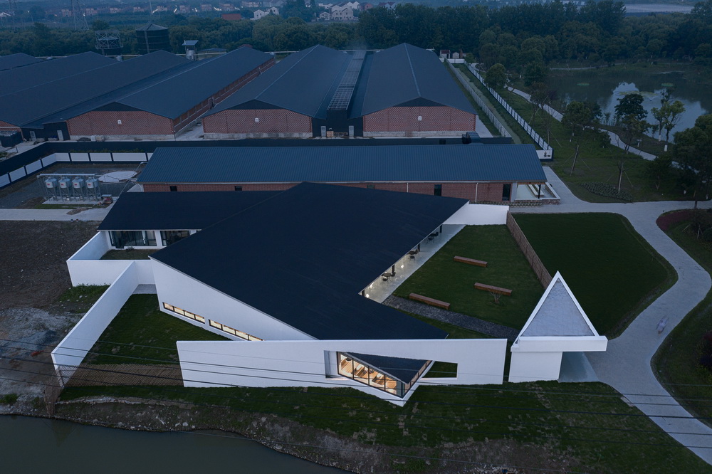 BIM建筑|石门猪舍有机餐厅/其实建筑 BIM建筑|石门猪舍有机餐厅/其实建筑