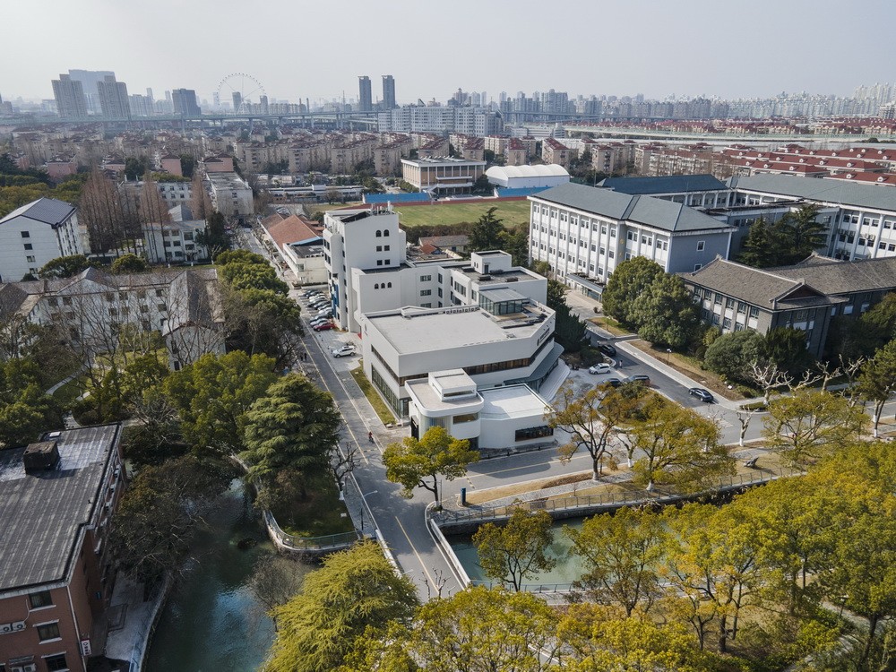 BIM建筑|华东理工大学陇上书店建筑更新—光与记忆的场所重塑/畎亩建筑 BIM建筑|华东理工大学陇上书店建筑更新—光与记忆的场所重塑/畎亩建筑