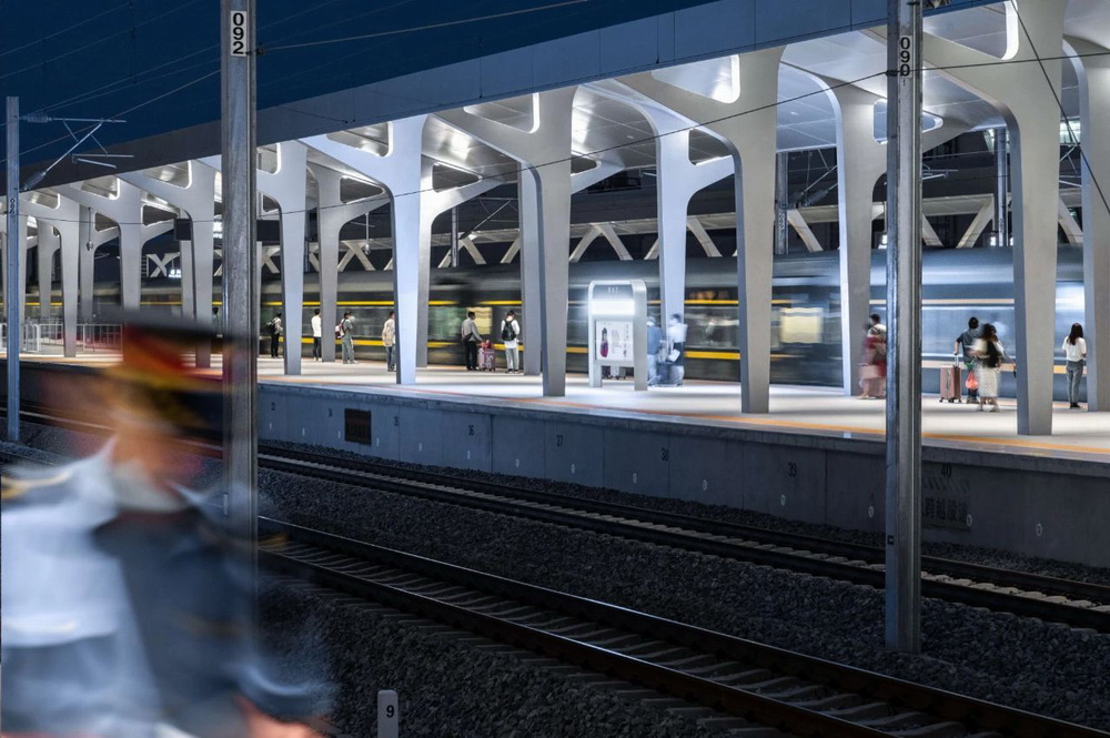 BIM建筑|“森林中的火车站”:嘉兴火车站启用通车/MAD BIM建筑|“森林中的火车站”:嘉兴火车站启用通车/MAD