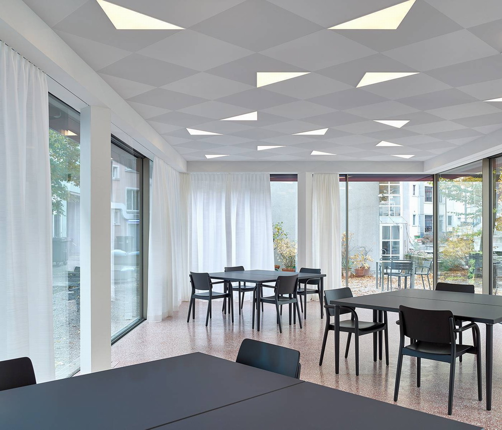 BIM建筑|优雅地老去:苏黎世老年人活动中心 / Knorr & Pürckhauer Architekten BIM建筑|优雅地老去:苏黎世老年人活动中心 / Knorr & Pürckhauer Architekten