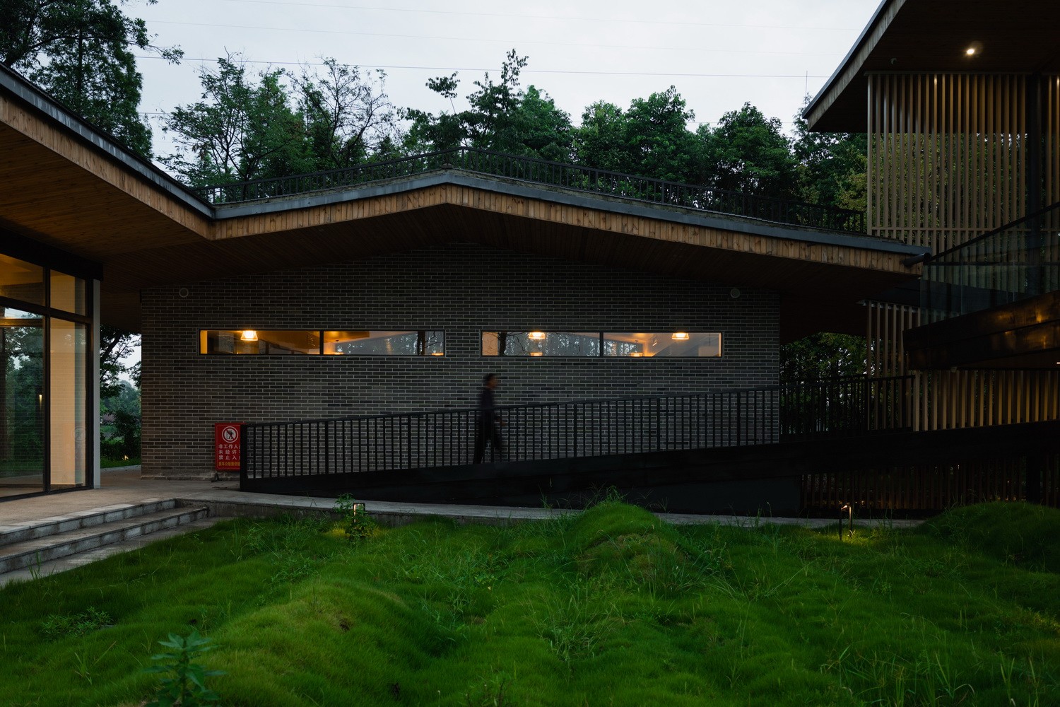 BIM建筑|最好的粮油在田间——耕田上的院子,村落中的乐园/小隐建筑事务所 BIM建筑|最好的粮油在田间——耕田上的院子,村落中的乐园/小隐建筑事务所