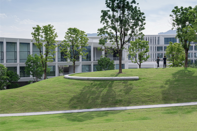BIM建筑|顺势而为的空间赋形,浙江建德空港航空产学研基地/gad杰地设计 BIM建筑|顺势而为的空间赋形,浙江建德空港航空产学研基地/gad杰地设计