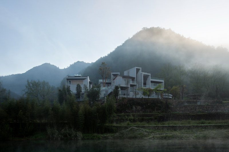 BIM建筑|山涧房 / 来建筑设计工作室 BIM建筑|山涧房 / 来建筑设计工作室