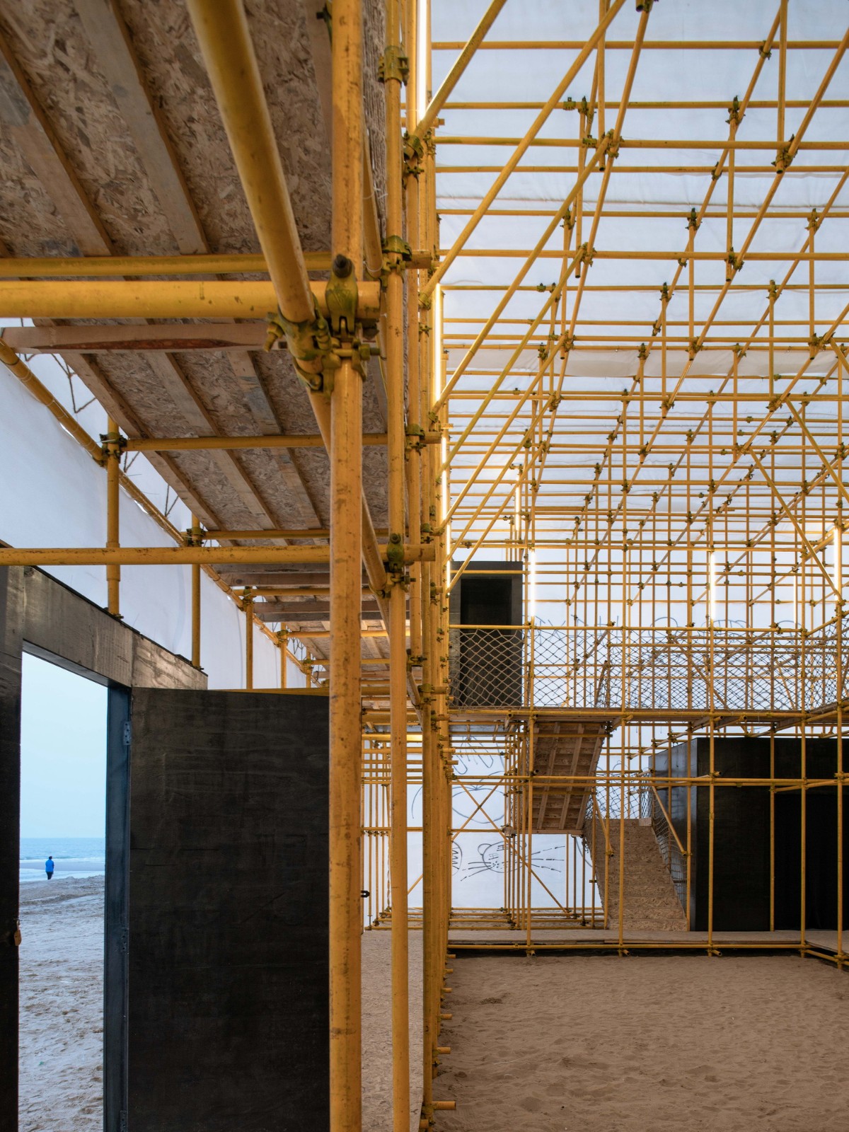 BIM建筑|晃神儿空间—阿那亚戏剧节“候鸟300”海滩临时美术馆/合木建筑工作室 BIM建筑|晃神儿空间—阿那亚戏剧节“候鸟300”海滩临时美术馆/合木建筑工作室