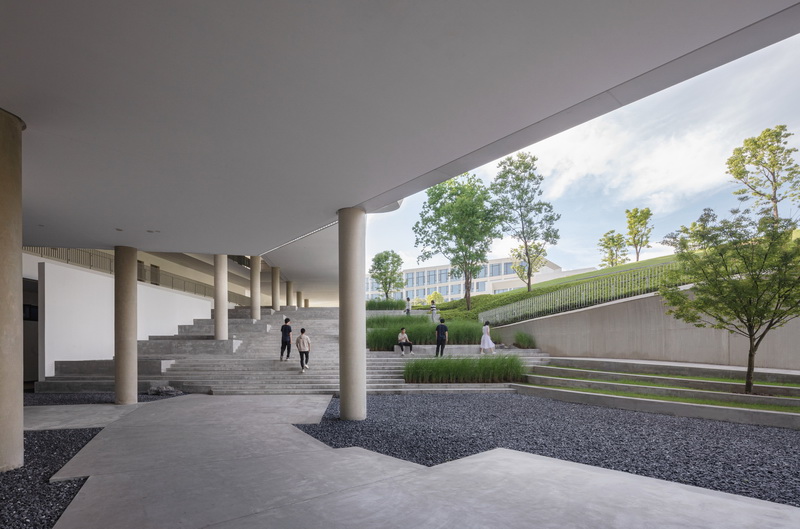 BIM建筑|顺势而为的空间赋形,浙江建德空港航空产学研基地/gad杰地设计 BIM建筑|顺势而为的空间赋形,浙江建德空港航空产学研基地/gad杰地设计